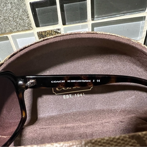 COACH Barbara Sunglasses - Picture 3 of 4